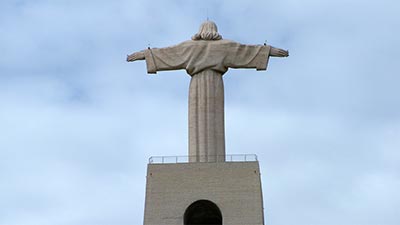 Cristo Rei Statue